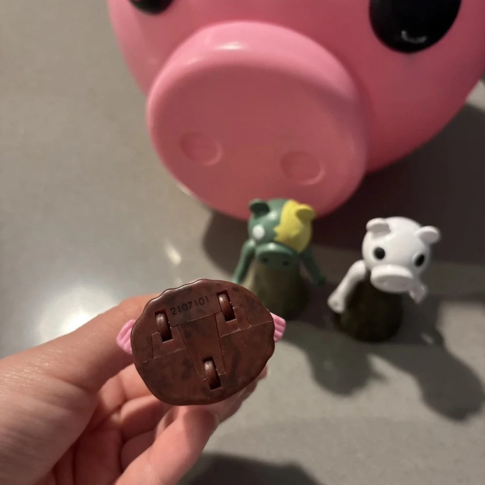 Roblox Minitoon 2020 Piggy Head Bank Roblox With 5‎ Figures